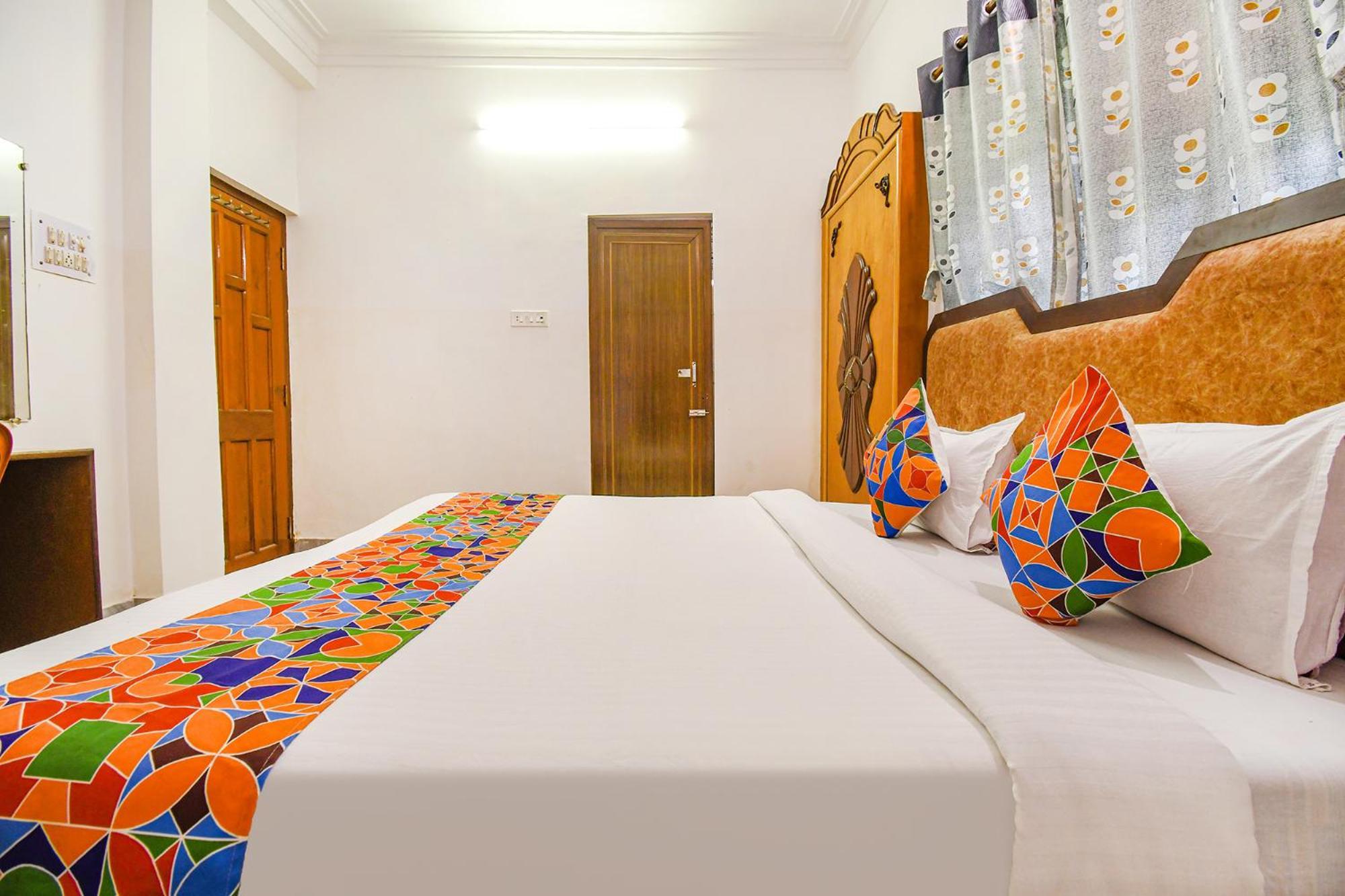 Fabexpress Astoria House Hotel Kolkata Bagian luar foto