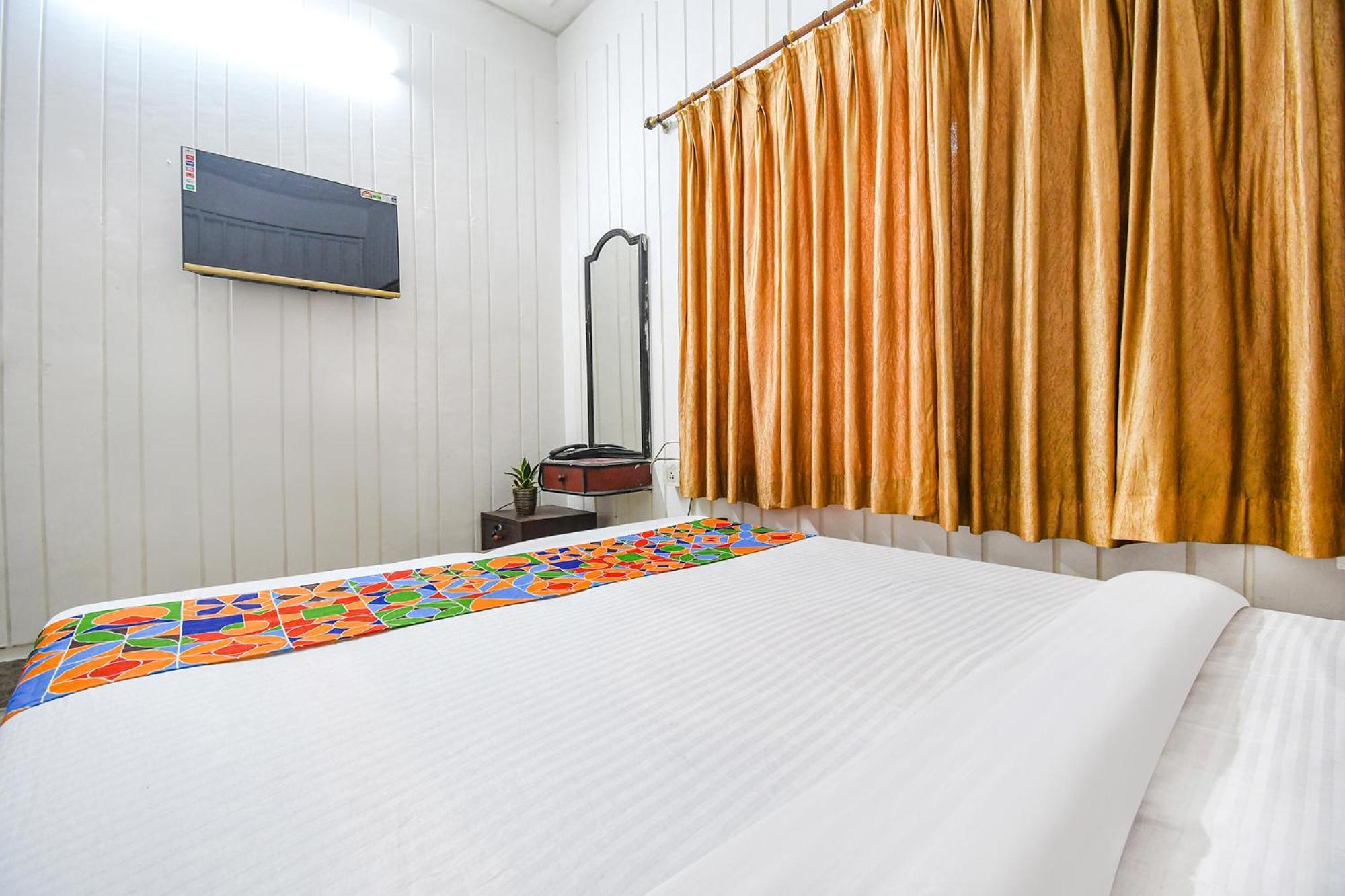 Fabexpress Astoria House Hotel Kolkata Bagian luar foto