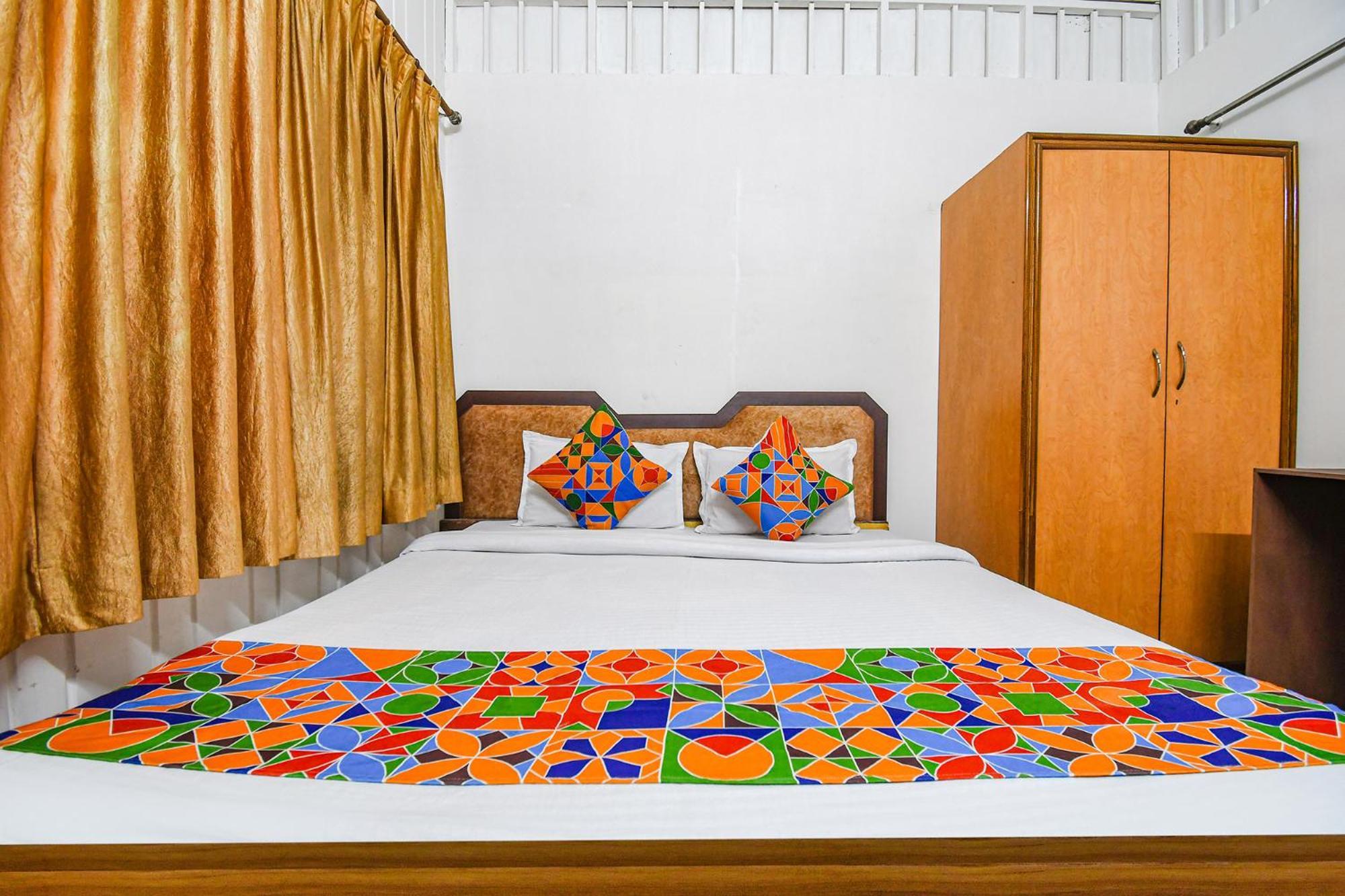 Fabexpress Astoria House Hotel Kolkata Bagian luar foto